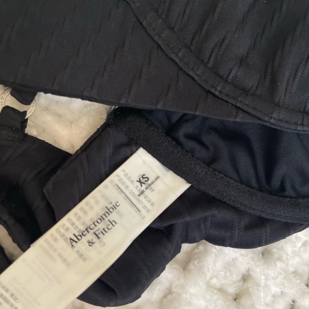 Abercrombie & Fitch Black Bikini with Modern Silhouettes - Picture 5 of 13